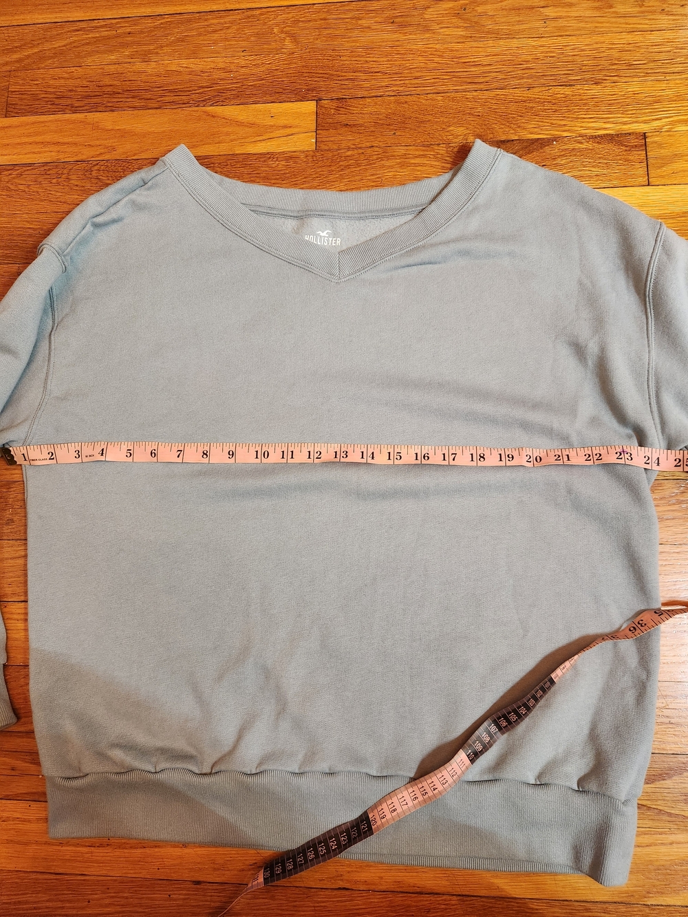 Hollister V-Neck Pullover Sweatshirt - Light Blue / Gray - Size Small - Picture 12 of 14